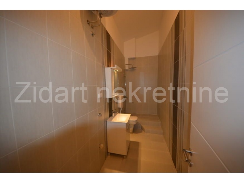 Квартира, 688 м², 138 000$ — FAKTOR